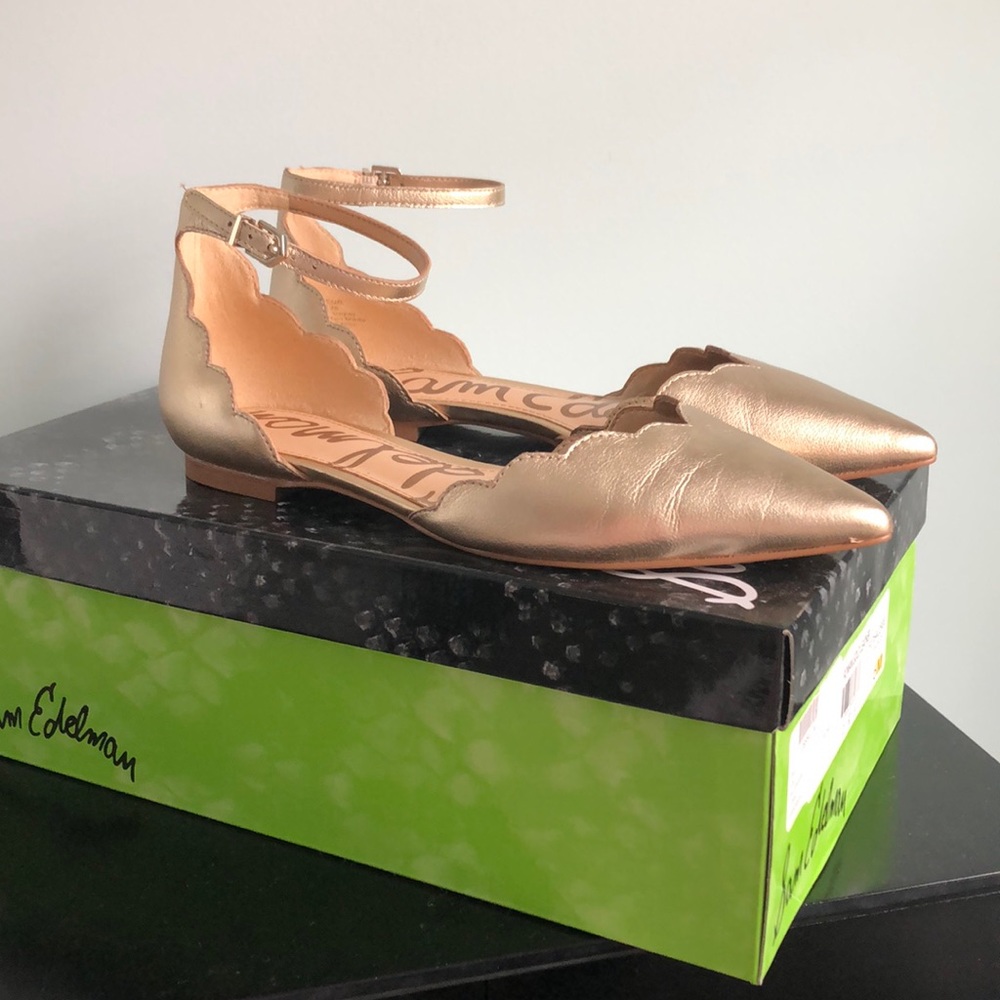 Sam Edelman scalloped ankle flats